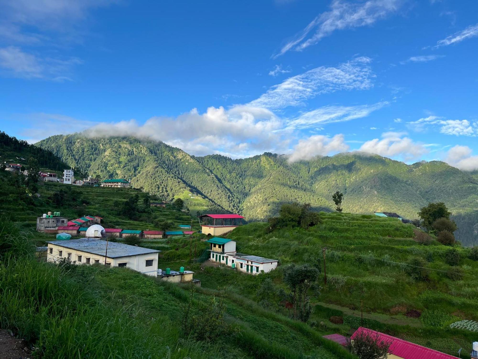 Himalayan Hill Top Resort Kanatal Extérieur photo
